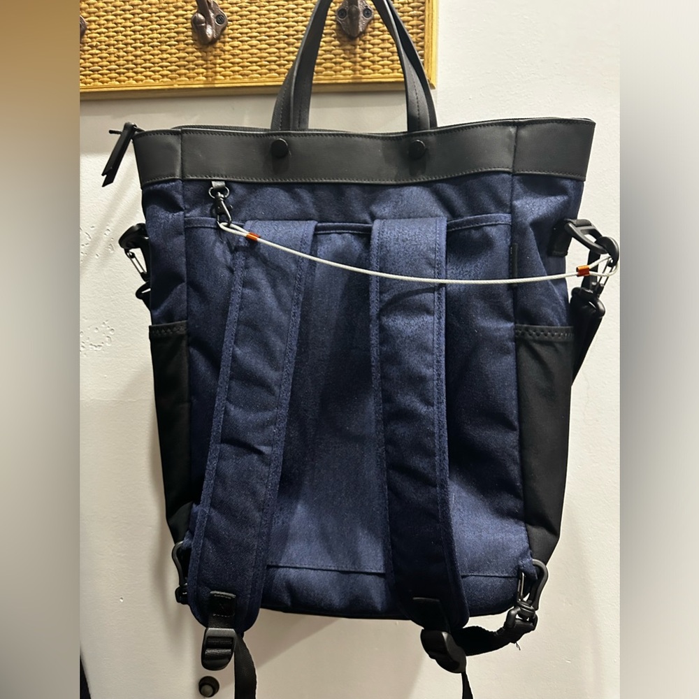 SHERPANI ANTI-THEFT BACKPACK